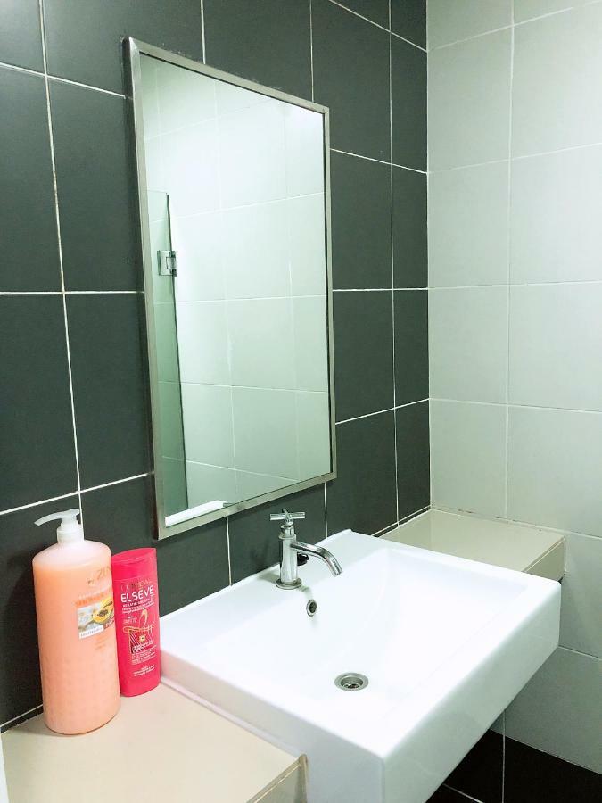 Heart Of Petaling Jaya Near Lrt Line 5 Apartment Ngoại thất bức ảnh